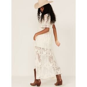 Shyanne Ivory Floral Lace Maxi Dress –  Boho Western Bridal